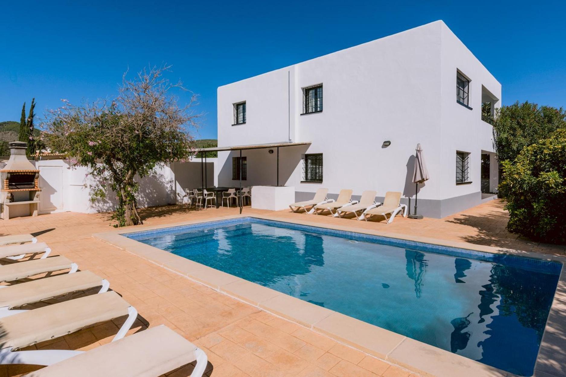 Villa Torres Is A Great Villa Only A 10 Minute Walk From The Centre Of Playa Den Bossa Sant Jordi de ses Salines Exteriör bild