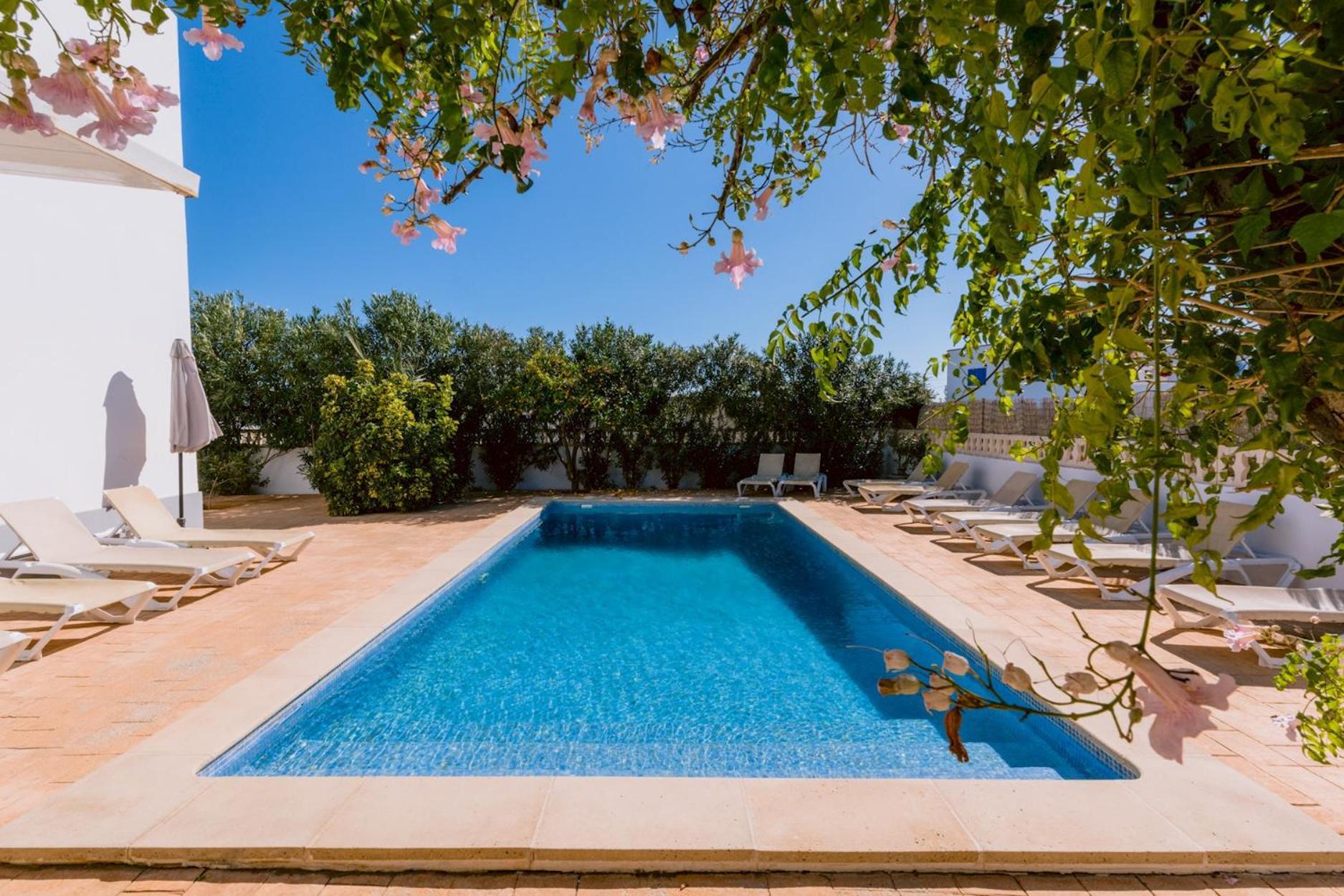 Villa Torres Is A Great Villa Only A 10 Minute Walk From The Centre Of Playa Den Bossa Sant Jordi de ses Salines Exteriör bild